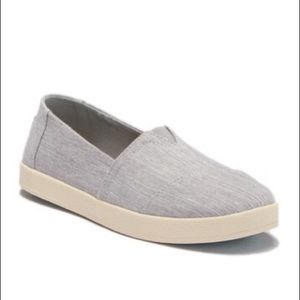 TOMS shoes
